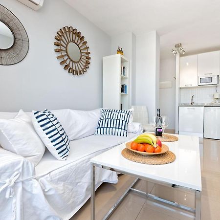 Susana Beach Apartment In Malaga By Solaga Holiday Homes Экстерьер фото