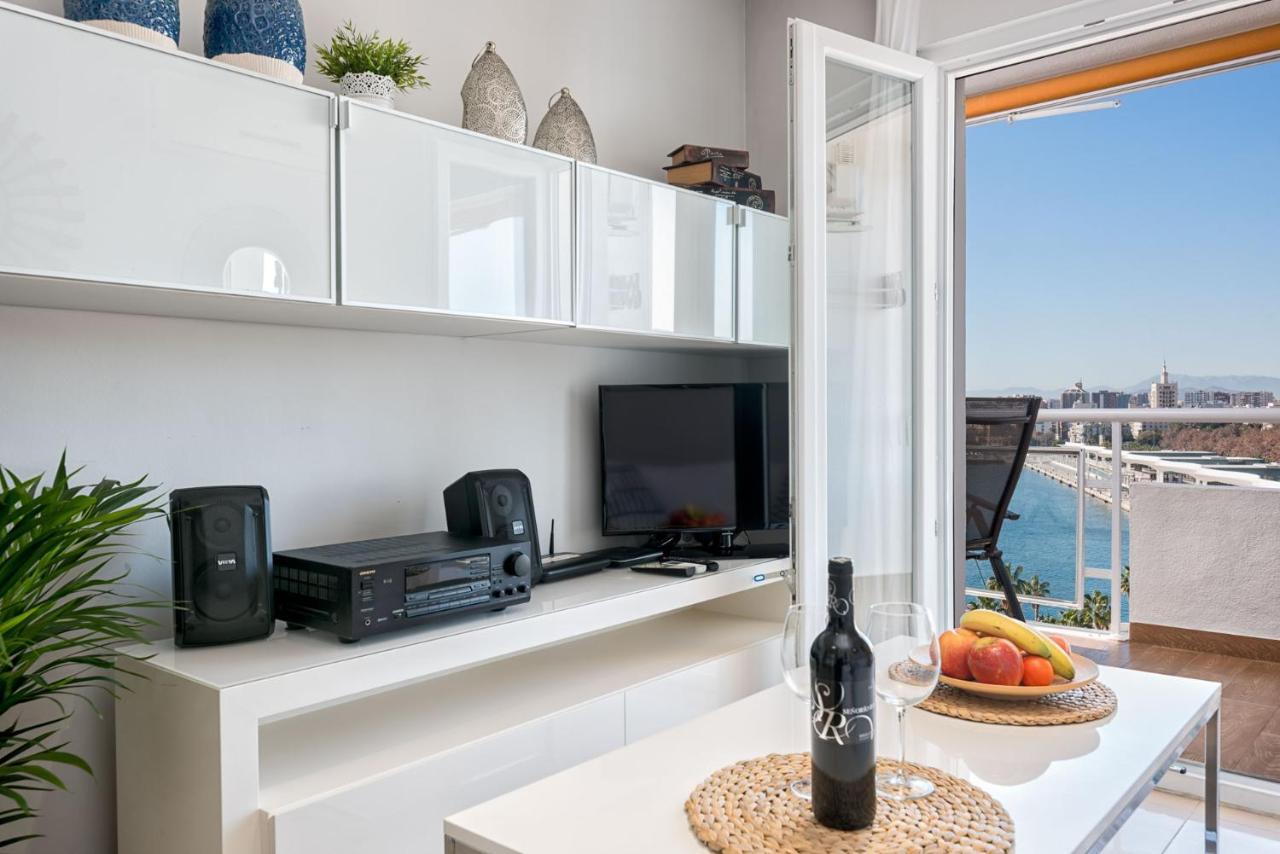 Susana Beach Apartment In Malaga By Solaga Holiday Homes Экстерьер фото